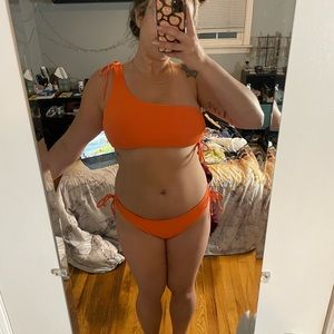 ORANGE BIKINI